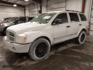 2005 Dodge Durango SXT with VIN 1D4HB38NX5F624748, listed as a IAAI auction lot 41596905 with 204,466 mi miles. Bid and sale history available at carsss.com. Image 2.