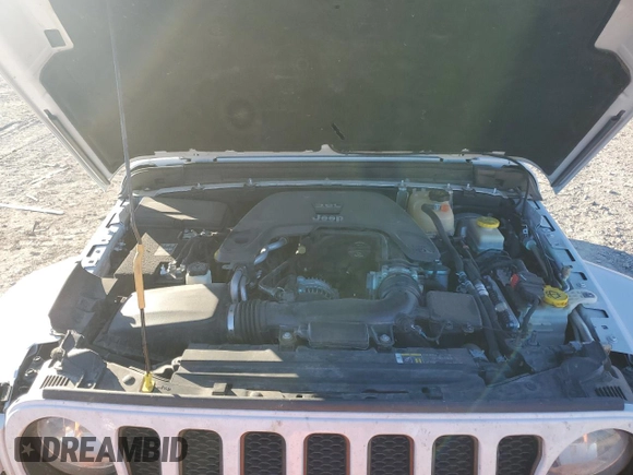 2019 Jeep Wrangler Unlimited Sahara with VIN 1C4HJXEGXKW651960, listed as a Copart auction lot 84255444 with 61,982 mi miles and Salvage title. Bid and sale history available at DreamBid. Image 12.