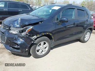 2022 Chevrolet Trax LT with VIN KL7CJPSM7NB568709, listed as a IAAI auction lot 42061802 with 28,995 mi miles and . Bid and sale history available at DreamBid. Image 18.