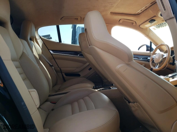 2014 Porsche Panamera GTS with VIN WP0AF2A73EL083388, listed as a Copart auction lot 74312004 with 106,386 mi miles and Salvage Title. Bid and sale history available at carsss.com. Image 10.