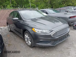2017 Ford Fusion SE with VIN 3FA6P0H78HR317064, listed as a IAAI auction lot 42101884 with 133,042 mi miles. Bid and sale history available at carsss.com. Image 1.