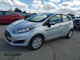2015 Ford Fiesta S z VIN 3FADP4TJXFM182035, wystawiony jako Copart lot #50596165 z przebiegiem 99 944 mil mil oraz Szkoda całkowita • Salvage title. Historia ofert i sprzedaży dostępna na DreamBid. Obrazek 1.