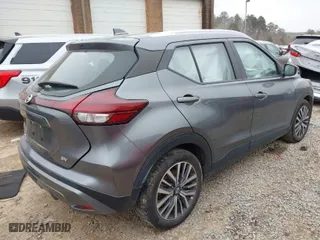 2021 Nissan Kicks SV with VIN 3N1CP5CV8ML471788, listed as a IAAI auction lot 41614088 with 118,369 mi miles. Bid and sale history available at carsss.com. Image 4.