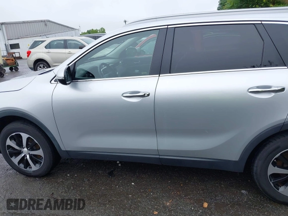2016 Kia Sorento EX with VIN 5XYPH4A15GG009402, listed as a IAAI auction lot 42365601 with 179,915 mi miles and . Bid and sale history available at DreamBid. Image 14.