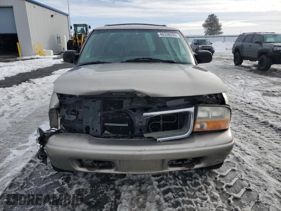 2001 GMC Jimmy SLE with VIN 1GKDT13W512196056, listed as a Copart auction lot 46338225 with 205,918 mi miles and Salvage Title. Bid and sale history available at carsss.com. Image 5.