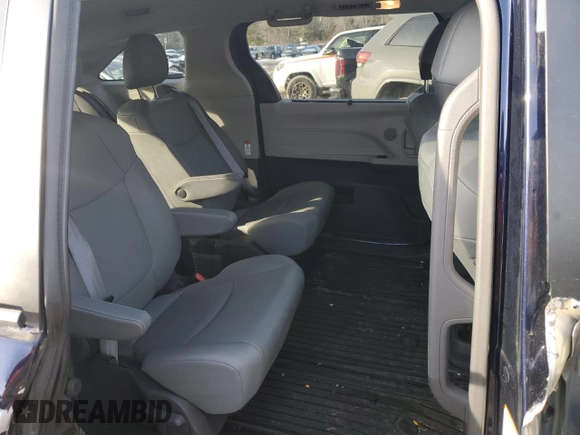 2021 Toyota Sienna XLE with VIN 5TDJSKFC0MS010512, listed as a Copart auction lot 45973985 with 86,234 mi miles and Salvage Title. Bid and sale history available at carsss.com. Image 10.