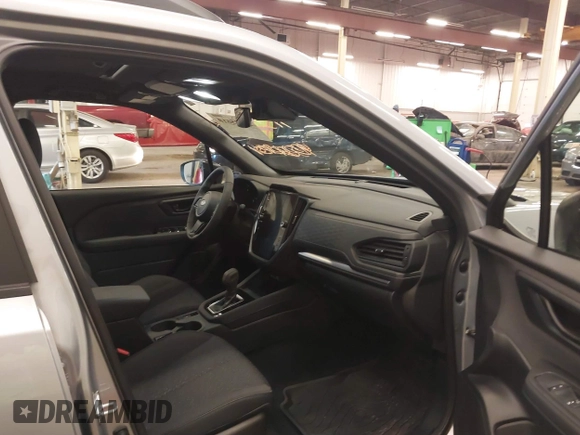 2025 Subaru Forester Premium with VIN JF2SLDDC6SH514355, listed as a IAAI auction lot 41535610 with 33 mi miles. Bid and sale history available at carsss.com. Image 5.