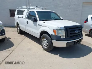 2012 Ford F-150 XL with VIN 1FTMF1CM0CKD38611, listed as a IAAI auction lot 41884475 with 117,524 mi miles. Bid and sale history available at carsss.com. Image 1.