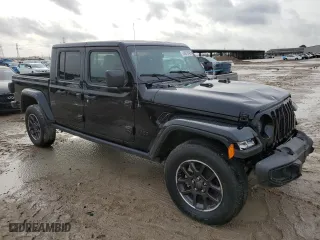 2022 Jeep Gladiator Texas Trail with VIN 1C6HJTAG3NL108851, listed as a Copart auction lot 44018485 with 17,017 mi miles and Salvage Title. Bid and sale history available at carsss.com. Image 4.