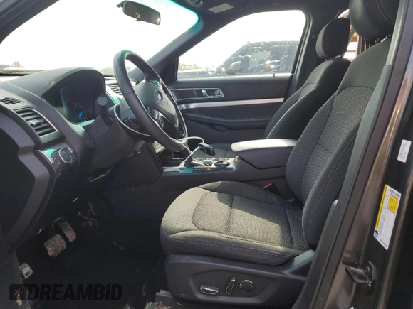 2017 Ford Explorer XLT с VIN 1FM5K7D88HGC02706, выставлен на аукционе Copart как лот 52456485 с пробегом 60 702 миль миль и Списание • Salvage title. История ставок и продаж доступна на DreamBid. Изображение 7.
