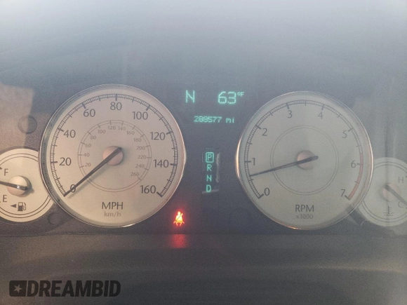 2006 Chrysler 300 C with VIN 2C3KA63H66H400714, listed as a Copart auction lot 71831914 with 288,577 mi miles and Salvage Title. Bid and sale history available at carsss.com. Image 9.
