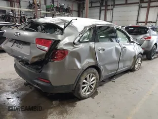 2017 Kia Sorento LX with VIN 5XYPGDA59HG191919, listed as a IAAI auction lot 41232422 with Not Provided miles and . Bid and sale history available at carsss.com. Image 4.