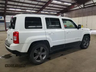 2015 Jeep Patriot High Altitude z VIN 1C4NJPFA0FD157556, wystawiony jako Copart lot #55453425 z przebiegiem 97 409 mil mil oraz Szkoda całkowita • Salvage title. Historia ofert i sprzedaży dostępna na DreamBid. Obrazek 3.