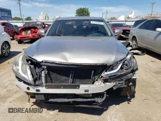 2012 Hyundai Genesis 5.0L R-Spec with VIN KMHGC4DH6CU176802, listed as a Copart auction lot 61242054 with 142,779 mi miles and Salvage Title. Bid and sale history available at carsss.com. Image 5.