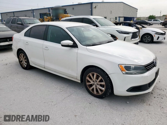 2013 Volkswagen Jetta SE z VIN 3VWDP7AJ9DM423818, wystawiony jako Copart lot #53153885 z przebiegiem 143 350 mil mil oraz Czysty tytuł • Clean title. Historia ofert i sprzedaży dostępna na DreamBid. Obrazek 4.