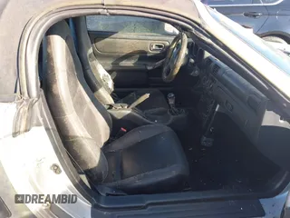 2001 Toyota MR2 with VIN JTDFR320810037068, listed as a IAAI auction lot 41625994 with 153,480 mi miles and . Bid and sale history available at DreamBid. Image 5.