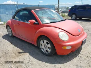 2003 Volkswagen Beetle GLS z VIN 3VWCK21Y73M310538, wystawiony jako IAAI lot #42457665 z przebiegiem 129 942 mil mil oraz . Historia ofert i sprzedaży dostępna na DreamBid. Obrazek 1.