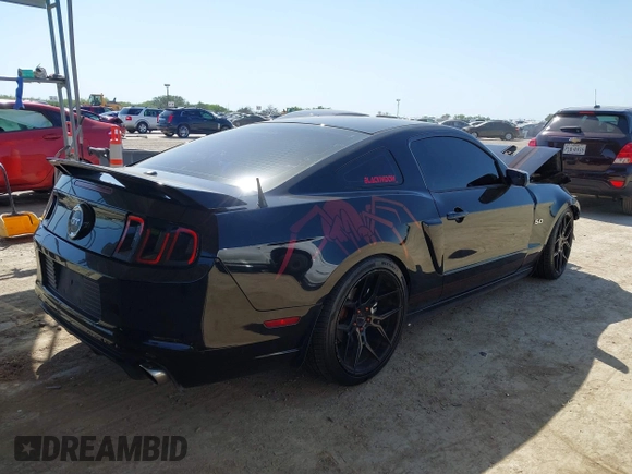 2014 Ford Mustang GT with VIN 1ZVBP8CF6E5309367, listed as a IAAI auction lot 42013913 with 147,786 mi miles and . Bid and sale history available at DreamBid. Image 4.