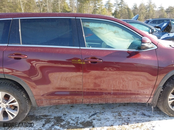2015 Toyota Highlander LE with VIN 5TDBKRFH2FS095526, listed as a IAAI auction lot 41396935 with 134,624 mi miles. Bid and sale history available at carsss.com. Image 13.