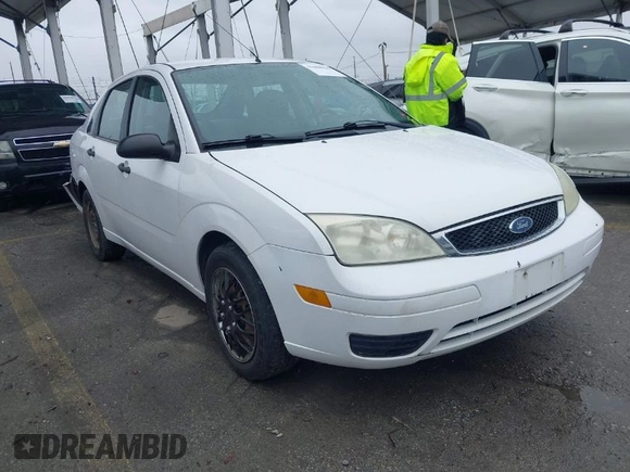 2007 Ford Focus S z VIN 1FAHP34N47W204433, wystawiony jako IAAI lot #41808035 z przebiegiem 168 756 mil mil oraz . Historia ofert i sprzedaży dostępna na DreamBid. Obrazek 1.