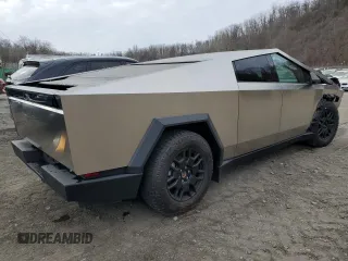 2024 Tesla Cybertruck z VIN 7G2CEHED0RA014997, wystawiony jako Copart lot #89105615 z przebiegiem 3 475 mil mil oraz Szkoda całkowita • Salvage title. Historia ofert i sprzedaży dostępna na DreamBid. Obrazek 3.