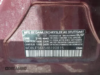 2008 Mercedes-Benz E-Class Luxury 3.5L with VIN WDBUF56X58B190815, listed as a IAAI auction lot 42026834 with 131,947 mi miles. Bid and sale history available at carsss.com. Image 9.