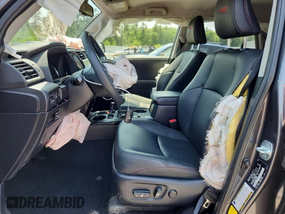 2020 Toyota 4Runner SR5 with VIN JTEBU5JR1L5810893, listed as a Copart auction lot 61157285 with 35,426 mi miles and Salvage title. Bid and sale history available at DreamBid. Image 7.