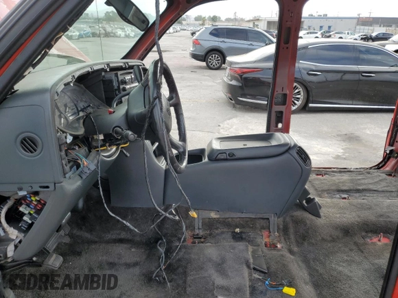 2002 Chevrolet Avalanche with VIN 3GNEC13T52G282702, listed as a Copart auction lot 62172665 with 184,024 mi miles and Salvage title. Bid and sale history available at DreamBid. Image 7.
