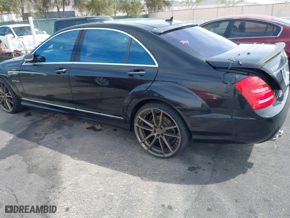 2009 Mercedes-Benz S-Class 5.5L V12 with VIN WDDNG76X09A273645, listed as a IAAI auction lot 41927453 with 1 mi miles. Bid and sale history available at carsss.com. Image 18.