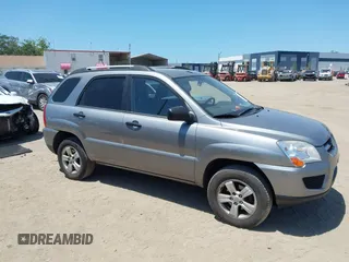 2010 Kia Sportage LX with VIN KNDKG3A47A7722839, listed as a IAAI auction lot 42017569 with 187,100 mi miles and . Bid and sale history available at carsss.com. Image 13.
