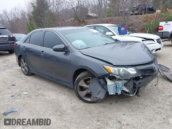 2014 Toyota Camry L with VIN 4T1BF1FK1EU352652, listed as a IAAI auction lot 41918072 with 1 mi miles. Bid and sale history available at carsss.com. Image 1.