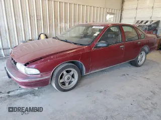 1995 Chevrolet Caprice with VIN 1G1BL52P4SR114050, listed as a Copart auction lot 84059644 with 249,808 mi miles and Salvage Title. Bid and sale history available at DreamBid. Image 1.