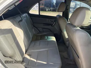 2007 Kia Sorento LX z VIN KNDJD736275693488, wystawiony jako Copart lot #86608024 z przebiegiem 234 513 mil mil oraz Czysty tytuł • Clean title. Historia ofert i sprzedaży dostępna na DreamBid. Obrazek 6.