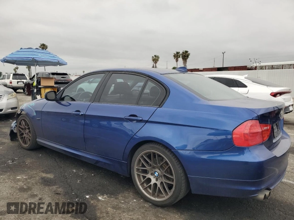 2011 BMW 3 Series 328i с VIN WBAPH5G58BNM84086, выставлен на аукционе Copart как лот 55366015 с пробегом 118 911 миль миль и Списание • Salvage title. История ставок и продаж доступна на DreamBid. Изображение 2.