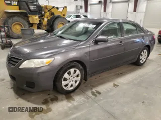 2010 Toyota Camry z VIN 4T4BF3EK3AR023142, wystawiony jako Copart lot #57601725 z przebiegiem 227 590 mil mil oraz Szkoda całkowita • Salvage title. Historia ofert i sprzedaży dostępna na DreamBid. Obrazek 1.