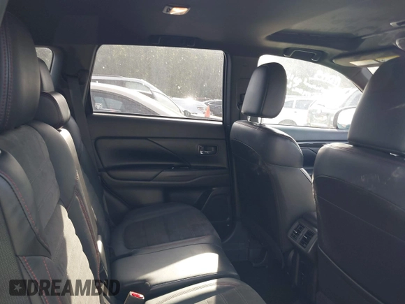 2020 Mitsubishi Outlander SE z VIN JA4AD3A39LZ031129, wystawiony jako IAAI lot #40262423 z przebiegiem 67 241 mil mil oraz . Historia ofert i sprzedaży dostępna na DreamBid. Obrazek 8.