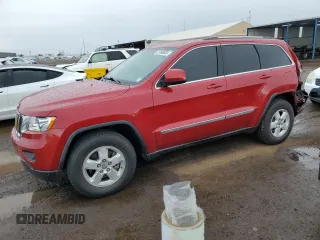 2011 Jeep Grand Cherokee Laredo z VIN 1J4RR4GG5BC678326, wystawiony jako Copart lot #57498655 z przebiegiem 73 872 mil mil oraz Szkoda całkowita • Salvage title. Historia ofert i sprzedaży dostępna na DreamBid. Obrazek 1.