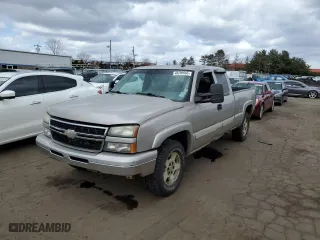 2006 Chevrolet Silverado 1500 LT1 with VIN 1GCEK19B36E139304, listed as a Copart auction lot 48290965 with 250,683 mi miles and Clean Title. Bid and sale history available at carsss.com. Image 1.