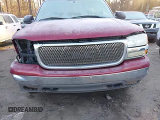 2005 GMC Yukon SLT with VIN 1GKEK13TX5R212018, listed as a IAAI auction lot 41418421 with 1 mi miles. Bid and sale history available at carsss.com. Image 6.