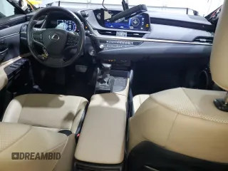 2021 Lexus ES 250 with VIN 58AD11D13MU005655, listed as a Copart auction lot 52137355 with 32,107 mi miles and Salvage title. Bid and sale history available at DreamBid. Image 8.