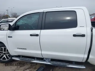 2018 Toyota Tundra 2WD SR5 with VIN 5TFEY5F14JX232234, listed as a IAAI auction lot 41447829 with 183,635 mi miles. Bid and sale history available at carsss.com. Image 14.