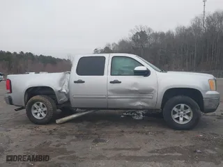 2011 GMC Sierra 1500 SLE with VIN 3GTP1VE09BG361260, listed as a IAAI auction lot 41419293 with 193,433 mi miles. Bid and sale history available at carsss.com. Image 13.