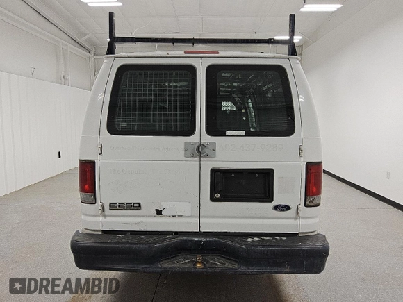2008 Ford Econoline Cargo Commercial with VIN 1FTNS24L68DA01657, listed as a Copart auction lot 84043584 with 349,826 mi miles and Clean Title. Bid and sale history available at DreamBid. Image 6.