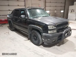 2005 Chevrolet Avalanche Z71 with VIN 3GNEK12Z95G224153, listed as a IAAI auction lot 41832920 with 172,146 mi miles. Bid and sale history available at carsss.com. Image 1.