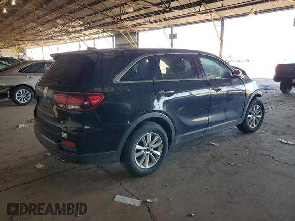 2020 Kia Sorento S z VIN 5XYPG4A57LG615123, wystawiony jako Copart lot #56391775 z przebiegiem Nie podano mil oraz Czysty tytuł • Clean title. Historia ofert i sprzedaży dostępna na DreamBid. Obrazek 3.
