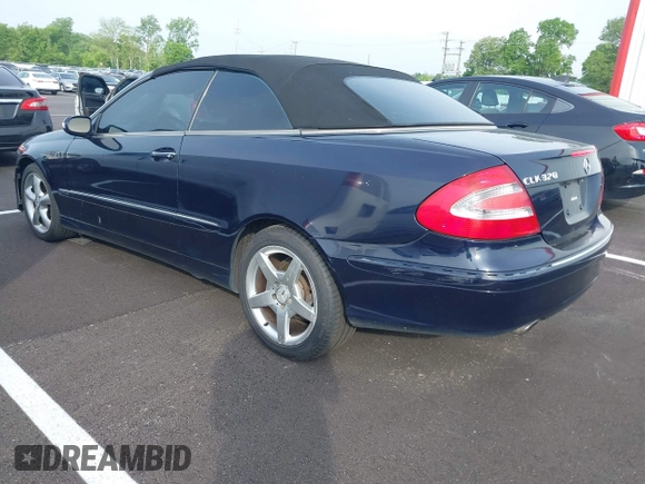 2005 Mercedes-Benz CLK 320 with VIN WDBTK65J35F122558, listed as a IAAI auction lot 42126010 with 182,199 mi miles and . Bid and sale history available at DreamBid. Image 3.