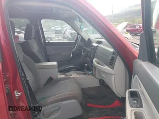 2008 Jeep Liberty Sport with VIN 1J8GN28K78W147239, listed as a IAAI auction lot 42184293 with 182,736 mi miles. Bid and sale history available at carsss.com. Image 5.