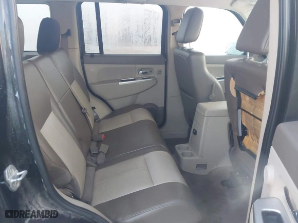 2008 Jeep Liberty Limited with VIN 1J8GP58K78W236353, listed as a IAAI auction lot 41341280 with 92,121 mi miles. Bid and sale history available at carsss.com. Image 8.