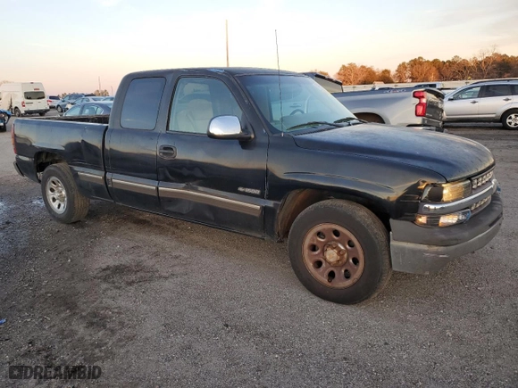 2002 Chevrolet Silverado 1500 LS with VIN 2GCEC19V621425196, listed as a Copart auction lot 87441124 with 256,380 mi miles and Salvage Title. Bid and sale history available at carsss.com. Image 4.
