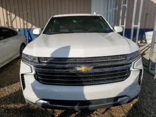 2024 Chevrolet Suburban LT with VIN 1GNSKCKD0RR236944, listed as a Copart auction lot 43757175 with 41,873 mi miles and Clean Title. Bid and sale history available at carsss.com. Image 5.
